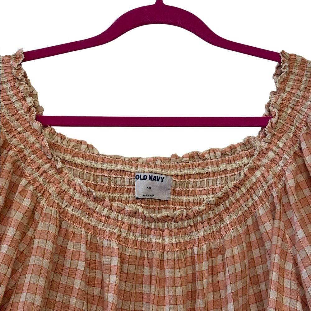Old Navy Smocked Puff Sleeve Babydoll Top - Picture 8 of 10